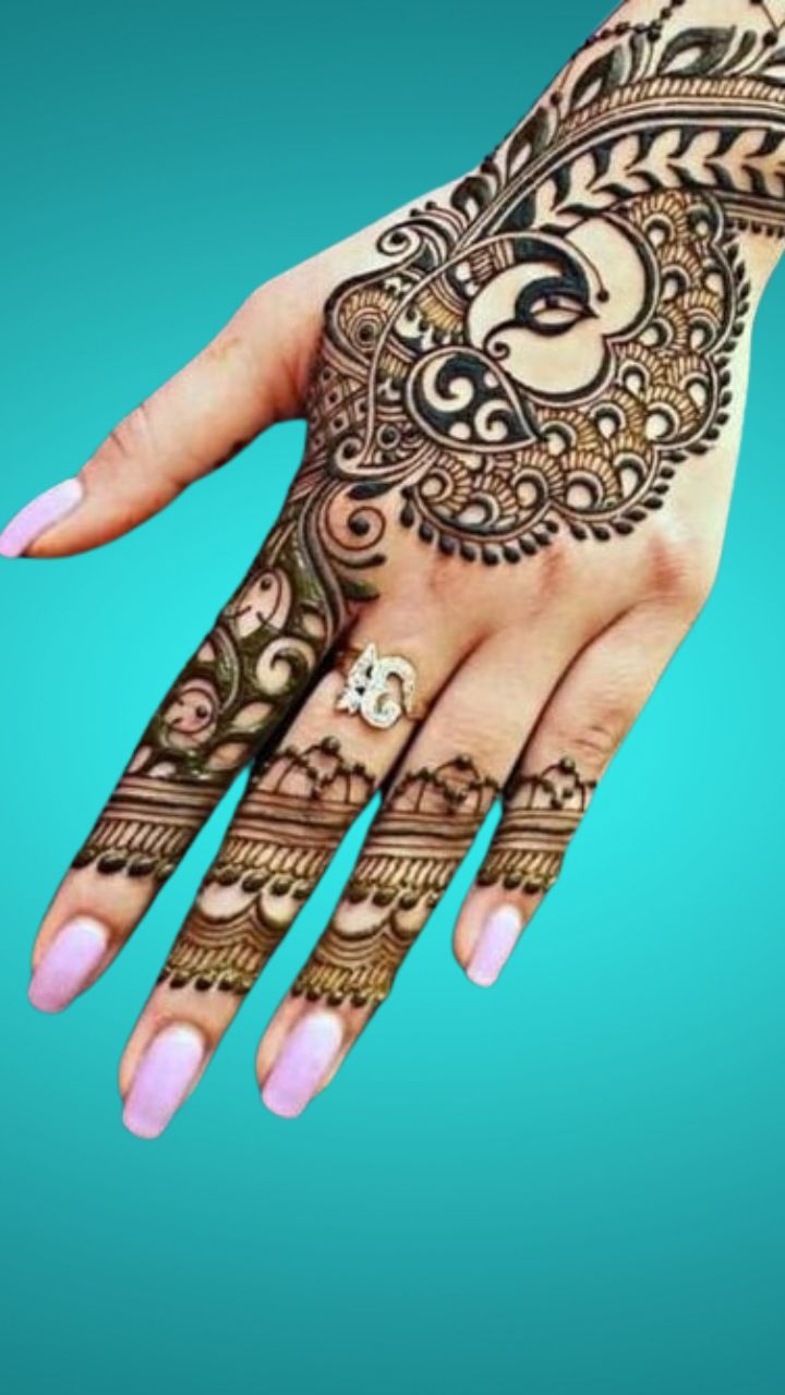 Top 8 Arabic Mehndi Design For Henna Parties And Gatherings - Paisley Perfection Mehndi Designs
