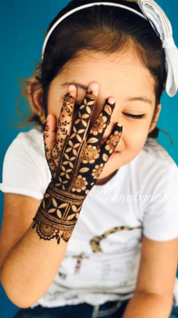 APCUTE Mehndi design sticker full hand| Best for Girls, women and Kids |  Easy to use - Price in India, Buy APCUTE Mehndi design sticker full hand|  Best for Girls, women and