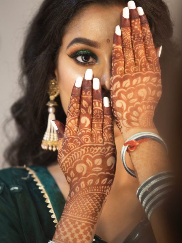 Arabic mehndi design hi-res stock photography and images - Alamy